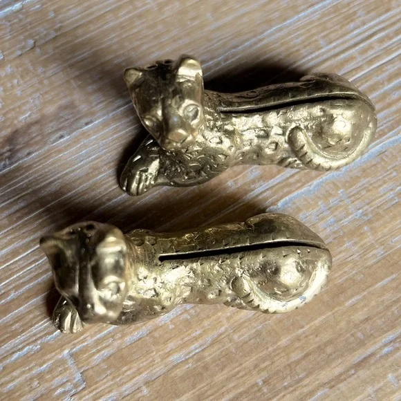 Vintage Solid Brass Leopard Place Card Holders - Picture 11 of 12